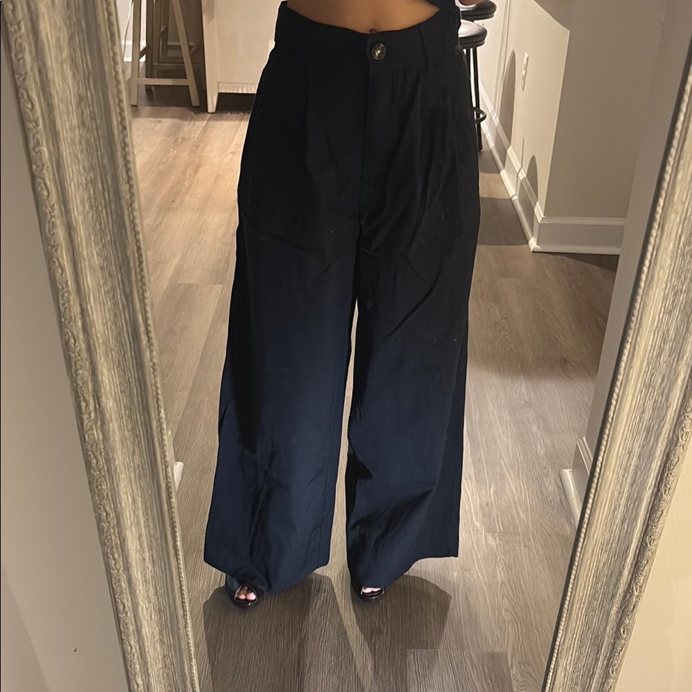 *ALMOST NEW* Petite Wide-Leg Black Pants
